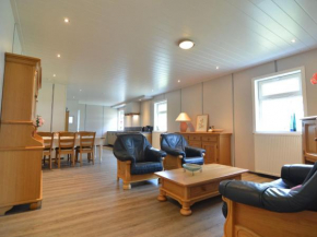  Quaint Holiday Home in Valkenswaard with Terrace  Валкенсваард